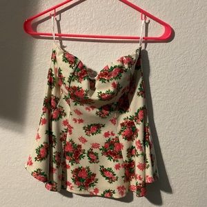 Strapless shirt with flower print